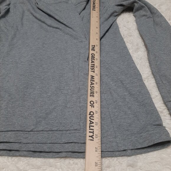 Lululemon Grey Gratitude Wrap Size: 4 - Picture 5 of 9